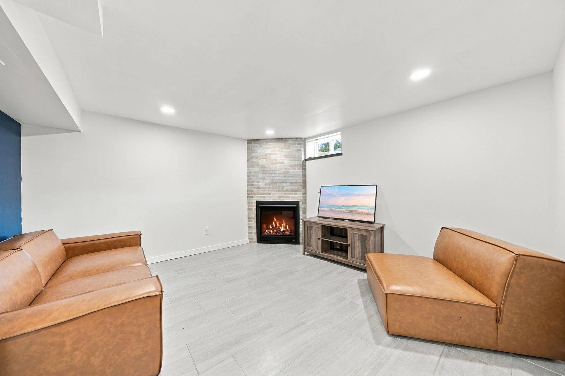 5549 Emerson Avenue S, 38, Minneapolis, MN 55419 20-web-or-mls-5549 Emerson Ave S-15.jpg