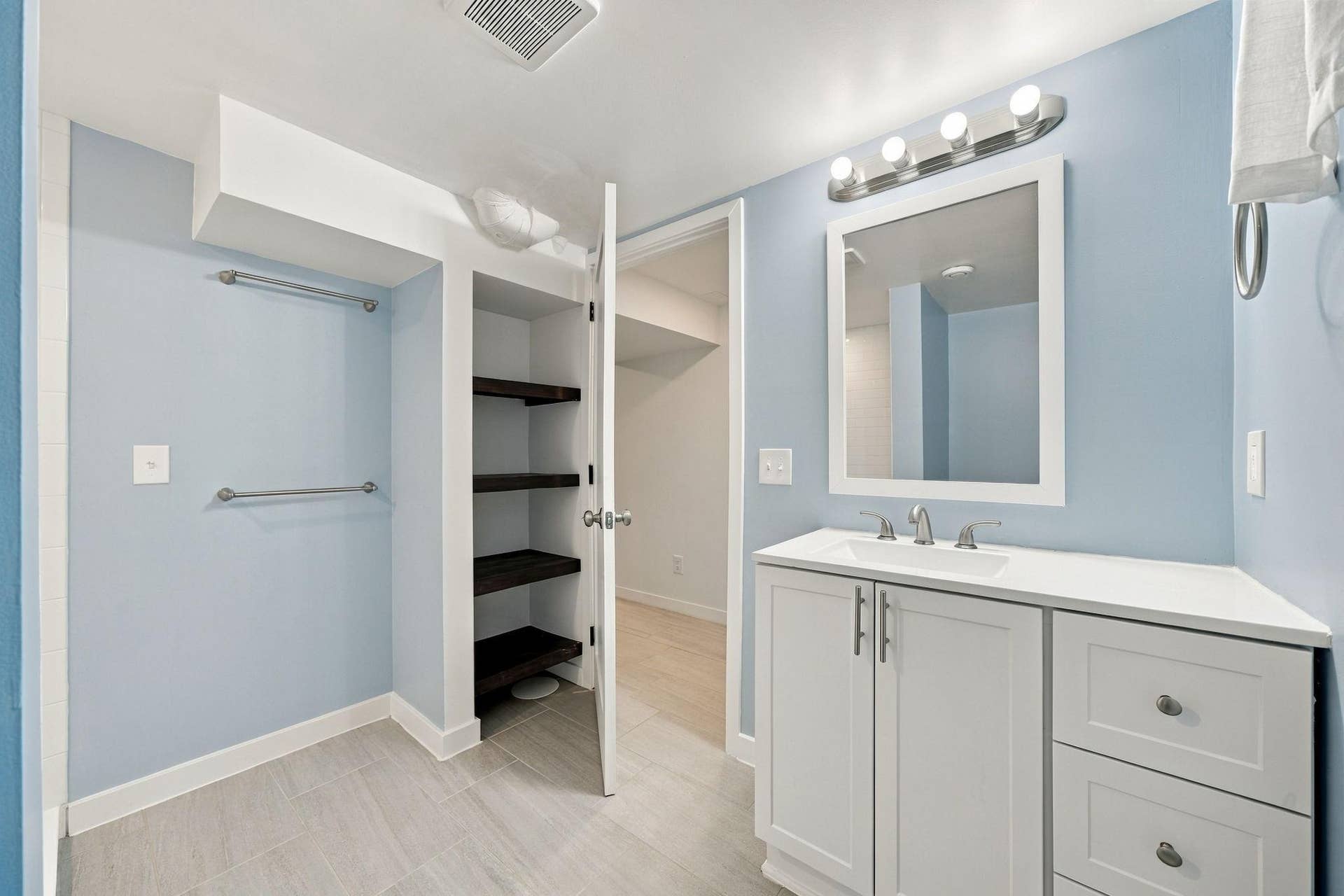 5549 Emerson Avenue S, 38, Minneapolis, MN 55419 22-web-or-mls-5549 Emerson Ave S-17.jpg