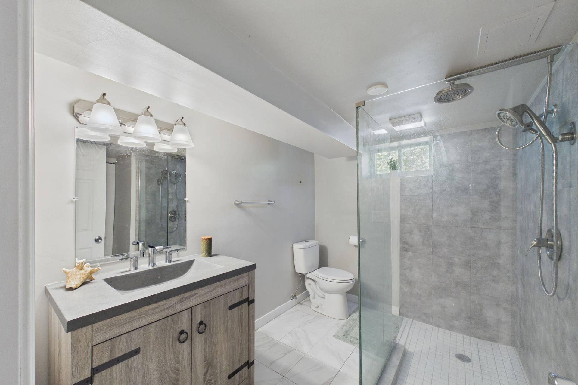 2359 Victoria Street N, Roseville, MN 55113 Basement Bath with Glass-Enclosed Walk-In Shower & Tile Floor