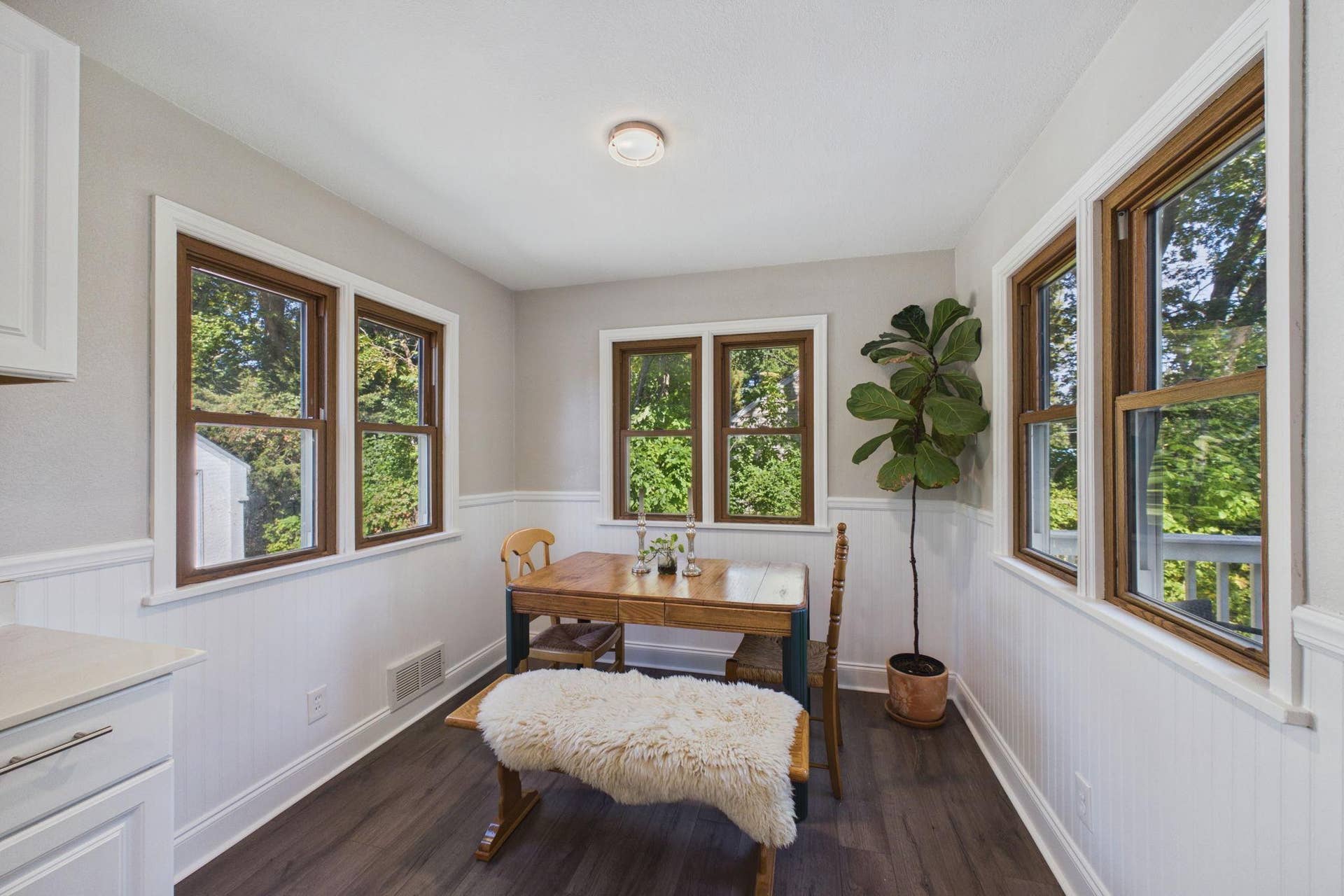 2359 Victoria Street N, Roseville, MN 55113 Dining Area with Three-Sided Windows & Lush Greenery Views