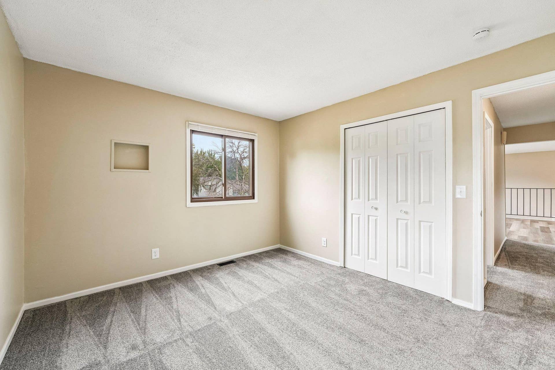 6130 72nd Lane N, Brooklyn Park, MN 55429 6130 72nd Lane N, Brooklyn Park, MN 55429