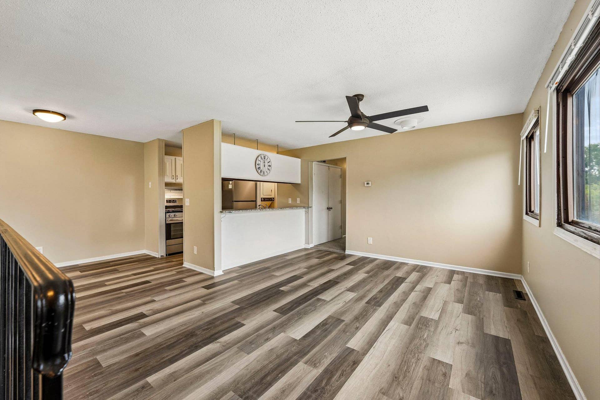 6130 72nd Lane N, Brooklyn Park, MN 55429 6130 72nd Lane N, Brooklyn Park, MN 55429