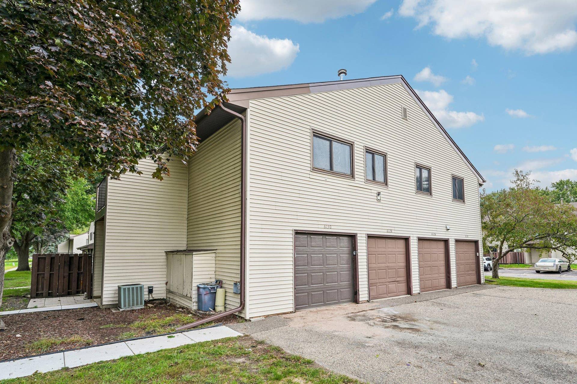 6130 72nd Lane N, Brooklyn Park, MN 55429 6130 72nd Lane N, Brooklyn Park, MN 55429