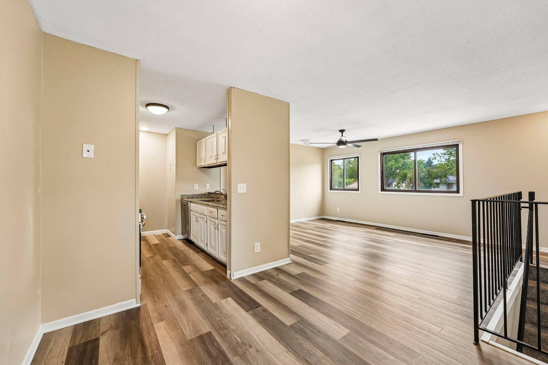 6130 72nd Lane N, Brooklyn Park, MN 55429 6130 72nd Lane N, Brooklyn Park, MN 55429