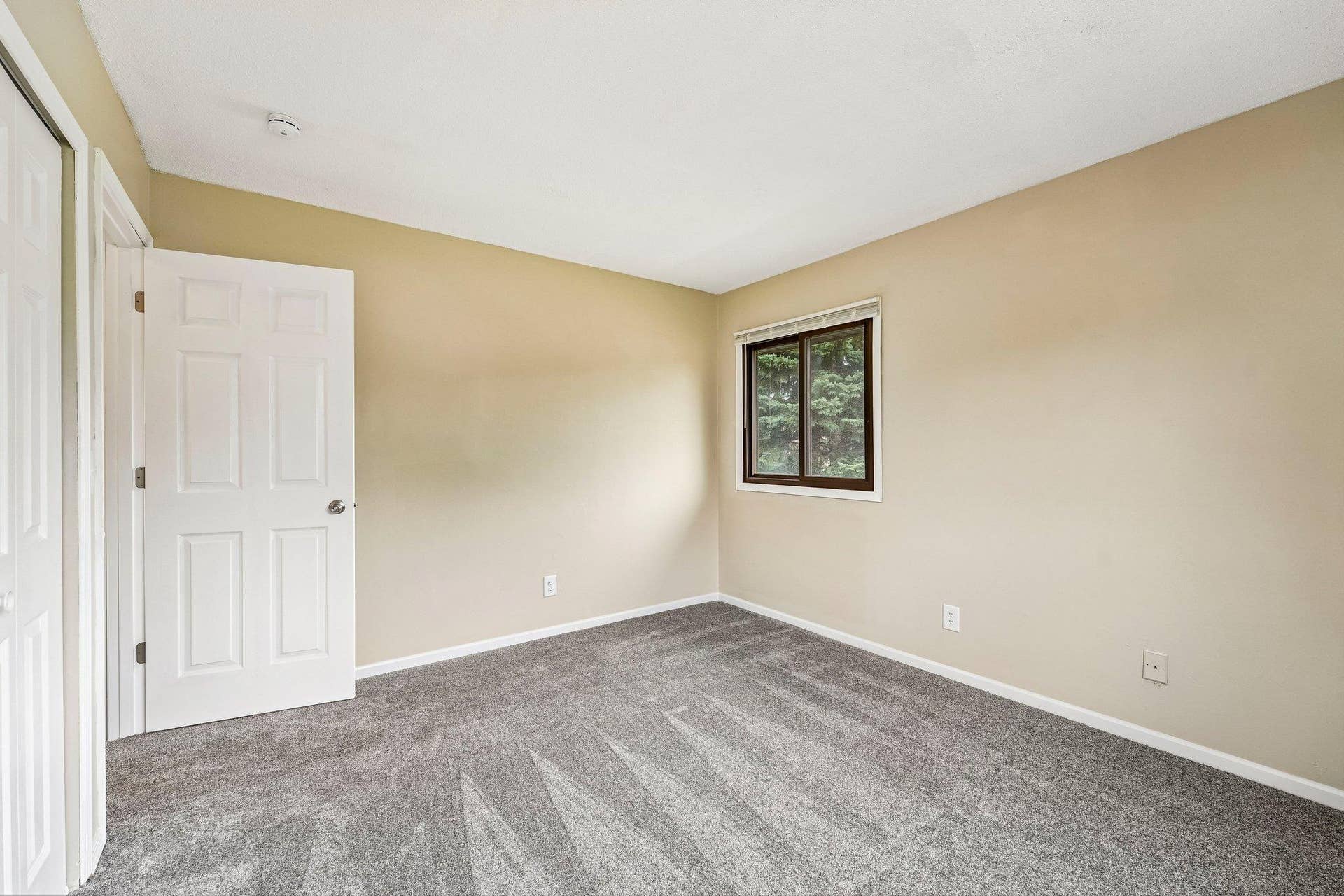 6130 72nd Lane N, Brooklyn Park, MN 55429 6130 72nd Lane N, Brooklyn Park, MN 55429