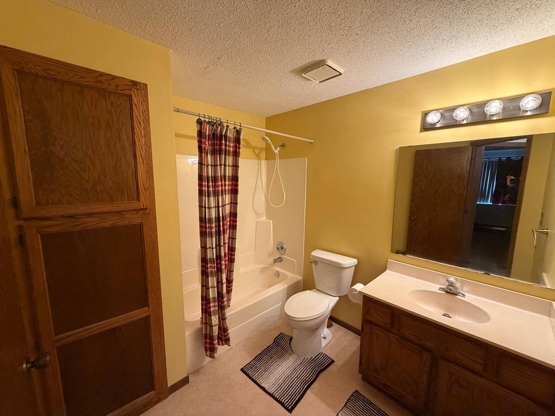 1570 Wheelock Lane, #104, 97, Saint Paul, MN 55117 1570 Wheelock Lane, #104, 97, Saint Paul, MN 55117