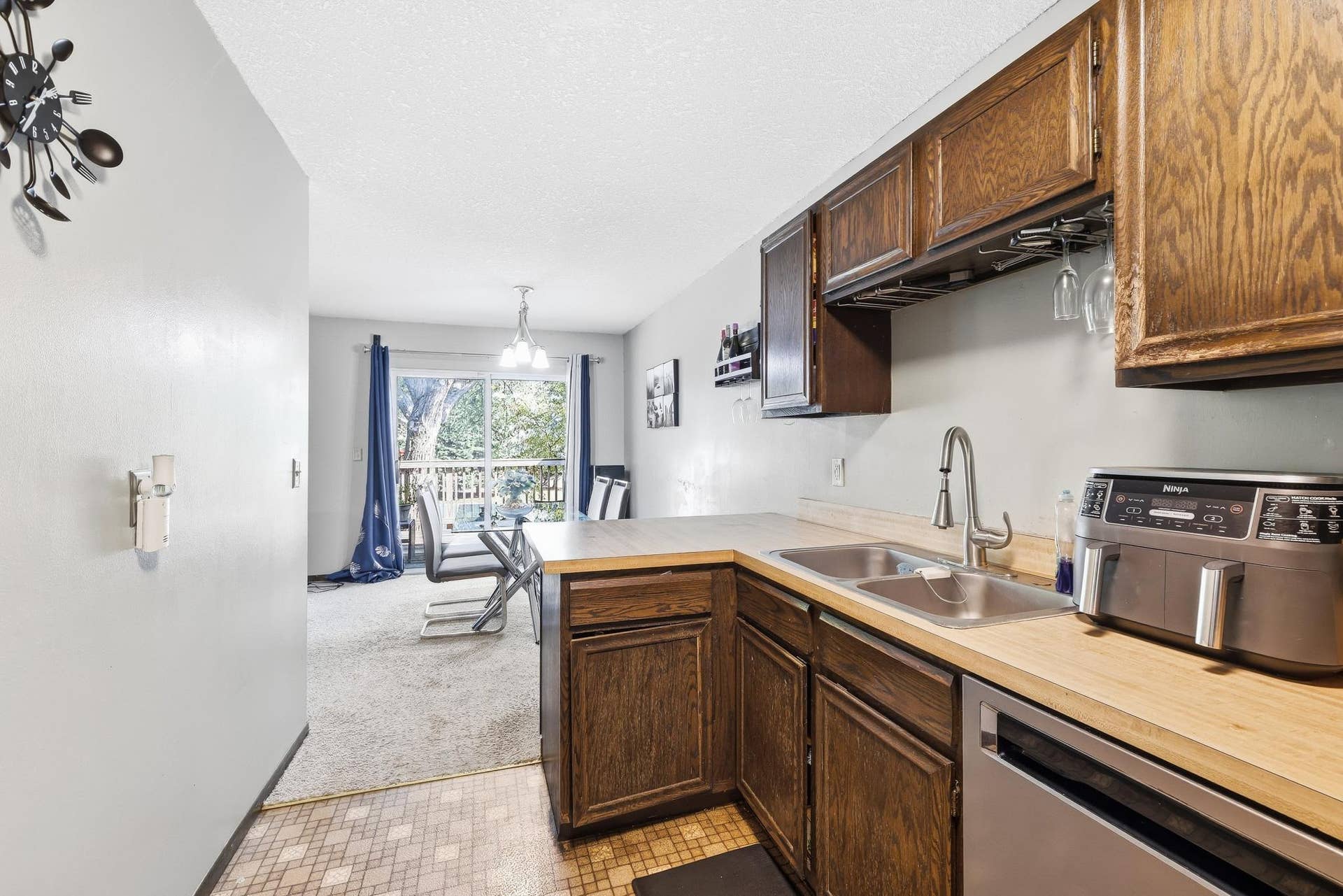 7865 Yucca Lane N, #A, Maple Grove, MN 55311 Kitchen.jpg