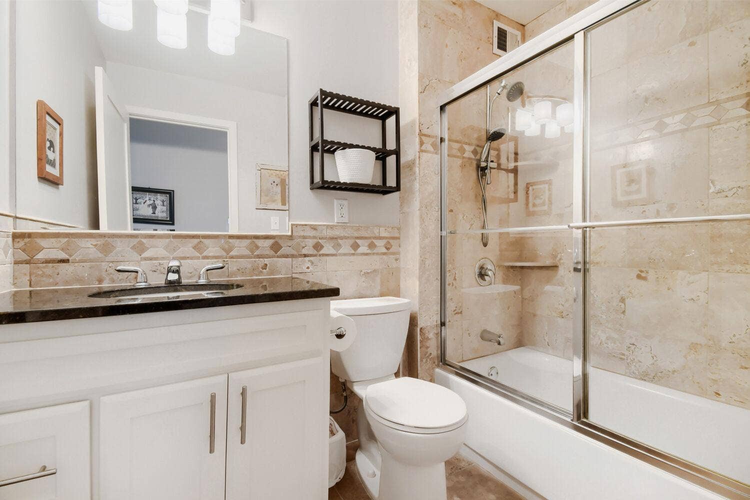 400 Groveland Avenue, #2313, 45, Minneapolis, MN 55403 Summit House Penthouse 2313 Main Bathroom.jpg