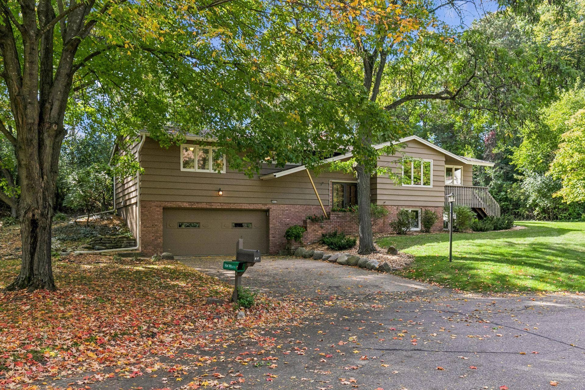 2931 Cedar Knoll Court, Minnetonka, MN 55305 Welcome to 2931 Cedar Knoll Court!