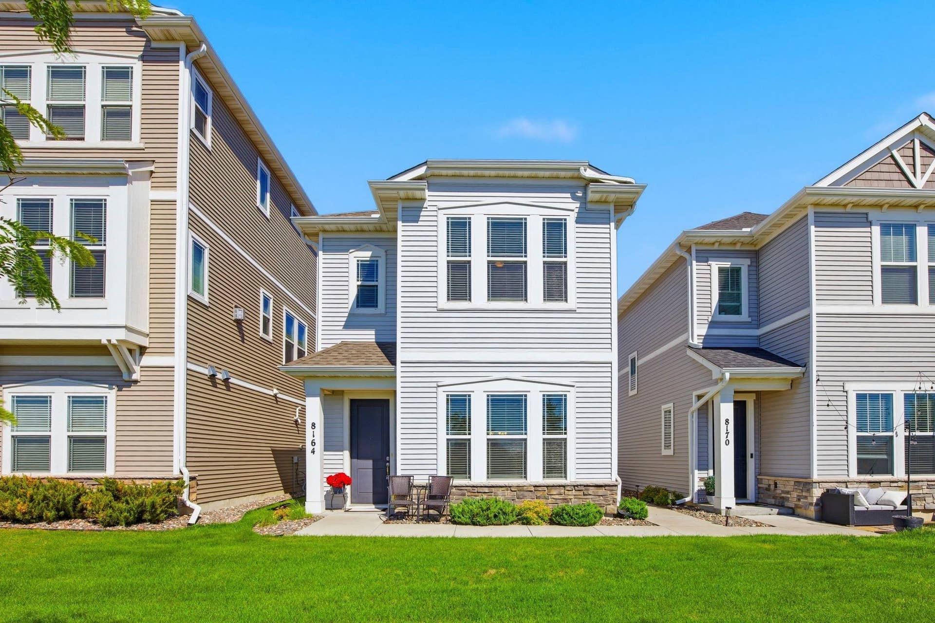 8164 Arrowwood Lane N, Maple Grove, MN 55369 8164 Arrowwood Lane N, Maple Grove, MN 55369