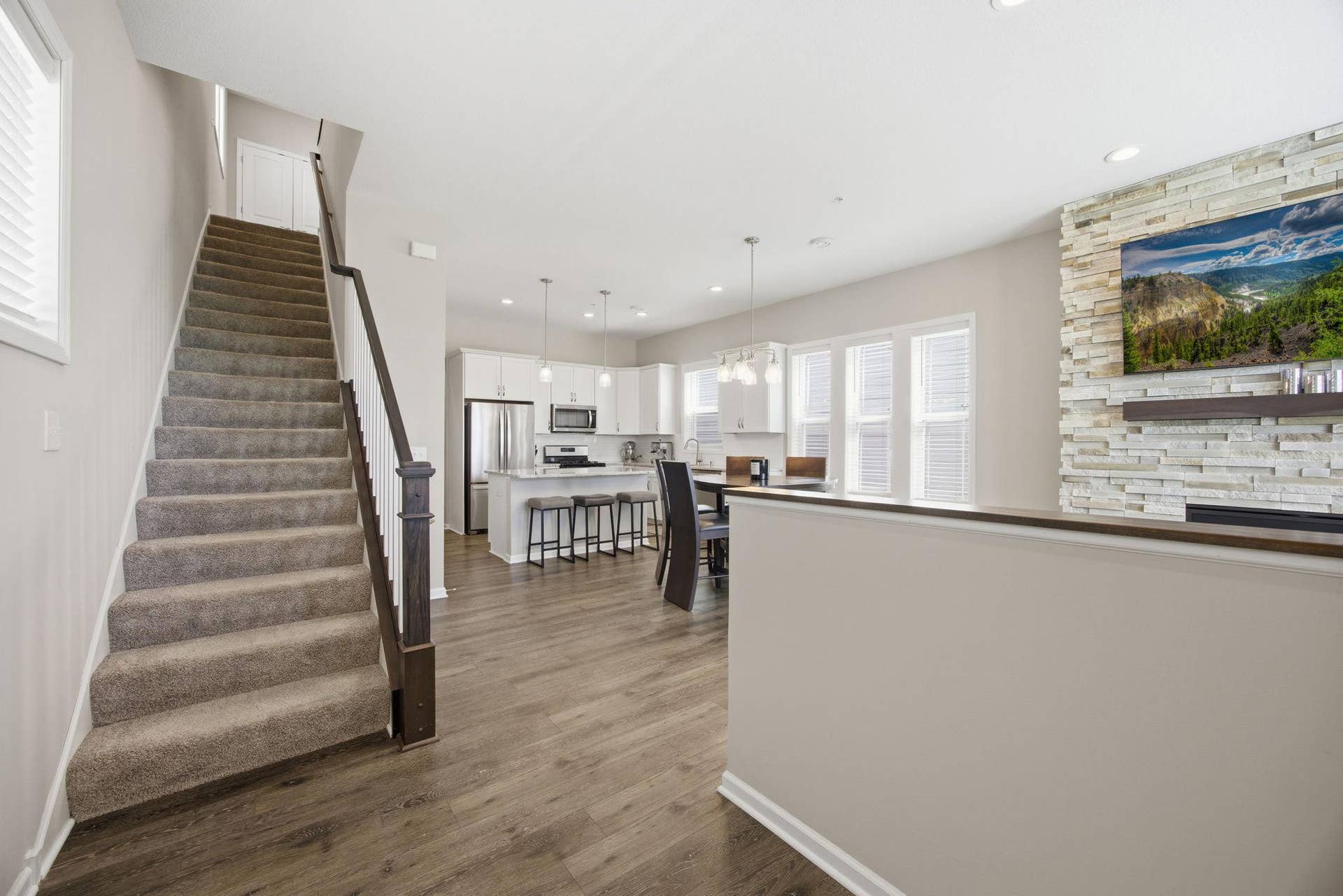 8164 Arrowwood Lane N, Maple Grove, MN 55369 8164 Arrowwood Lane N, Maple Grove, MN 55369