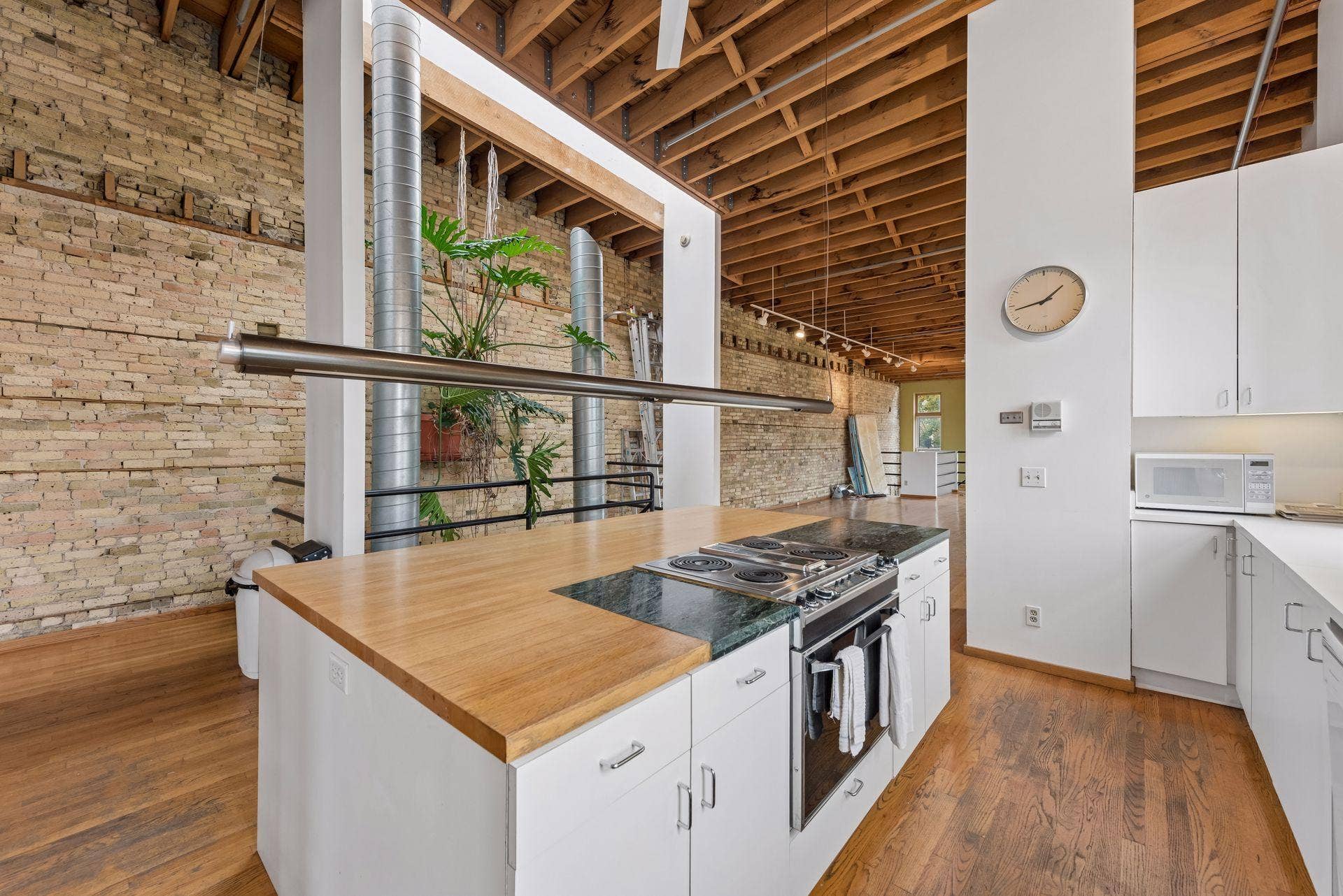 213 1/2 Washington Avenue N, 19, Minneapolis, MN 55401 213 1/2 Washington Avenue N, 19, Minneapolis, MN 55401