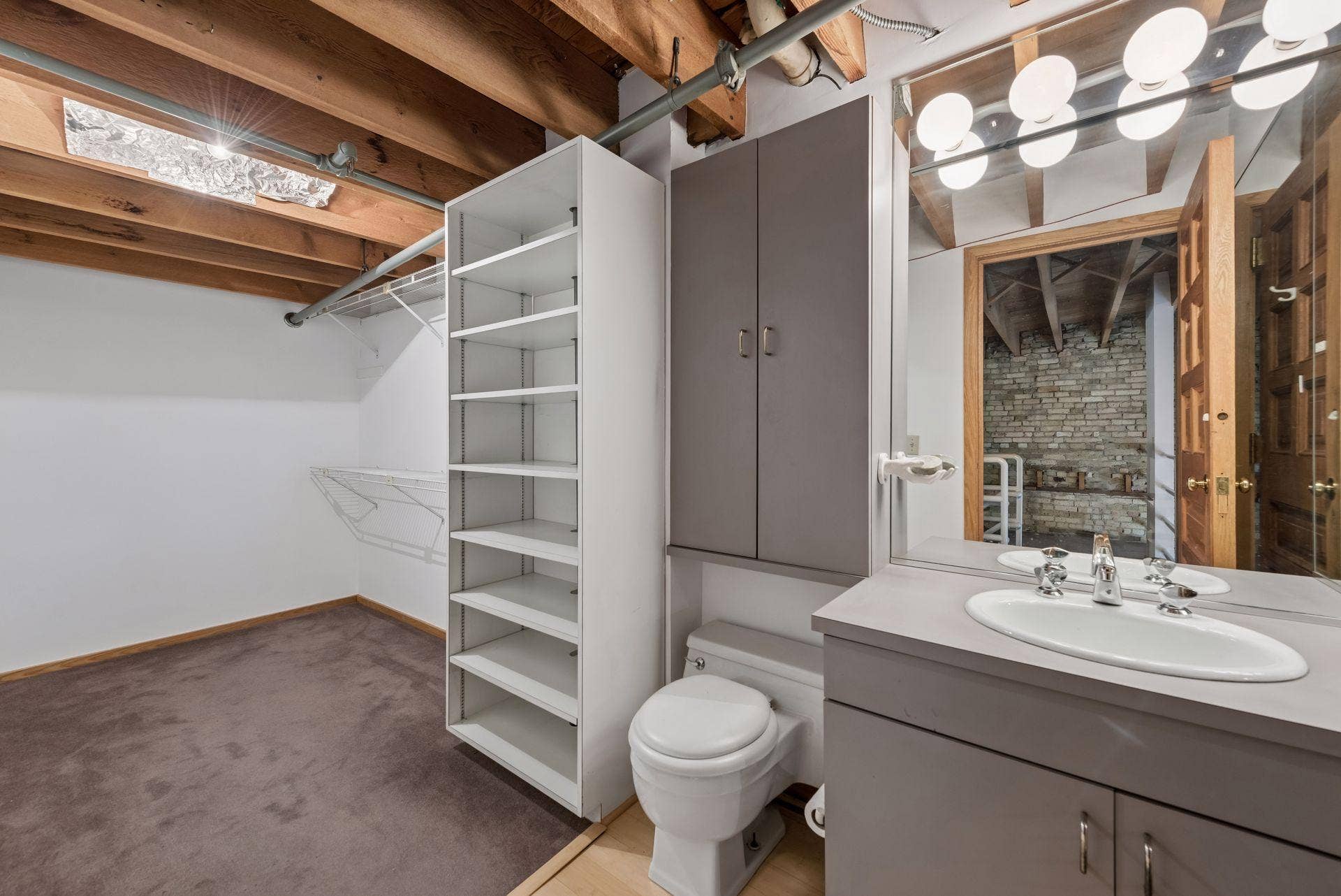 213 1/2 Washington Avenue N, 19, Minneapolis, MN 55401 213 1/2 Washington Avenue N, 19, Minneapolis, MN 55401