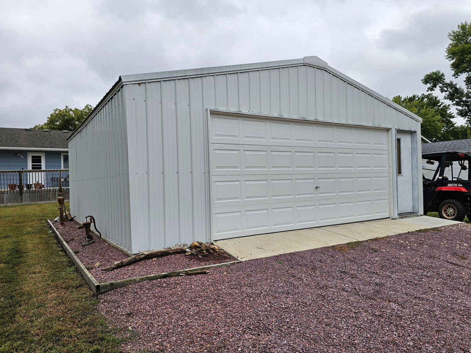 713 S Elm Street, Lamberton, MN 56152 Detached Garage