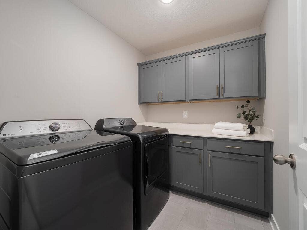 10691 Bent Pine Lane, Woodbury, MN 55129 10691 Bent Pne Ln Woodbury MN 55129 USA-030-029-Laundry-MLS_Size.jpg