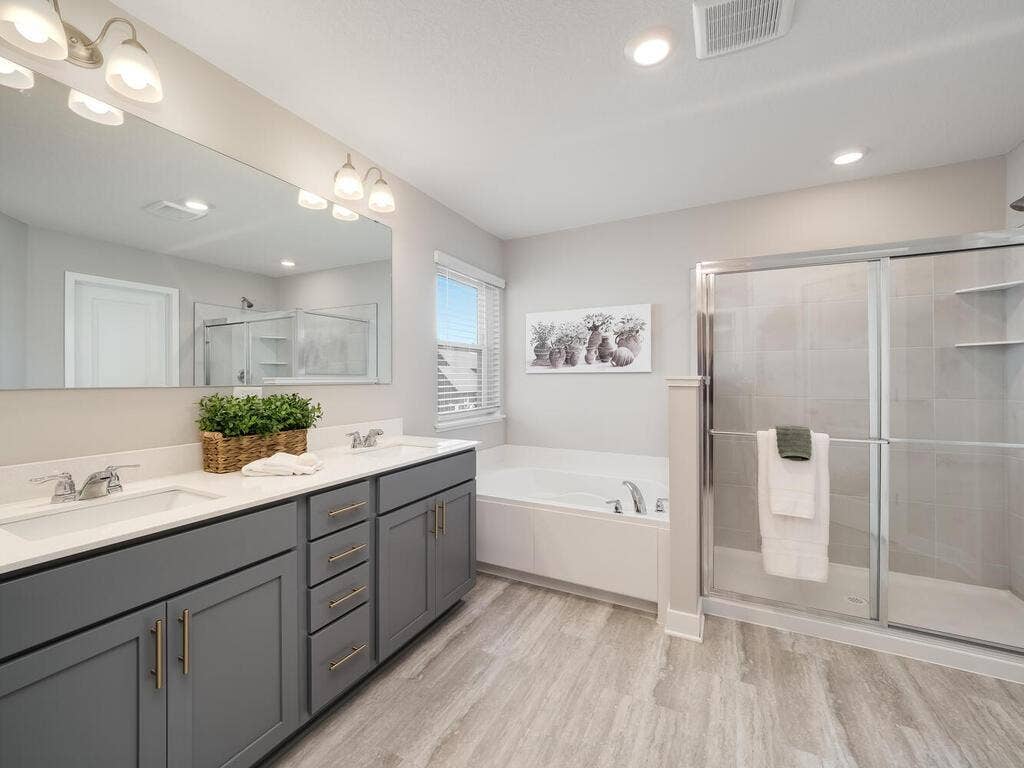 10691 Bent Pine Lane, Woodbury, MN 55129 10691 Bent Pne Ln Woodbury MN 55129 USA-025-024-Bathroom-MLS_Size.jpg