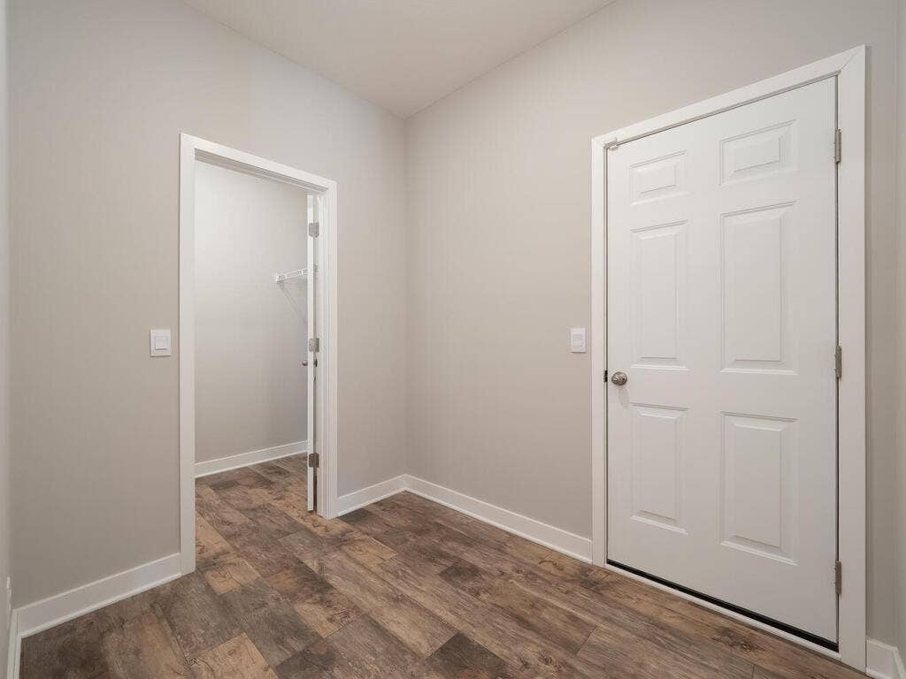 10691 Bent Pine Lane, Woodbury, MN 55129 10691 Bent Pne Ln Woodbury MN 55129 USA-020-002-Mudroom-MLS_Size.jpg