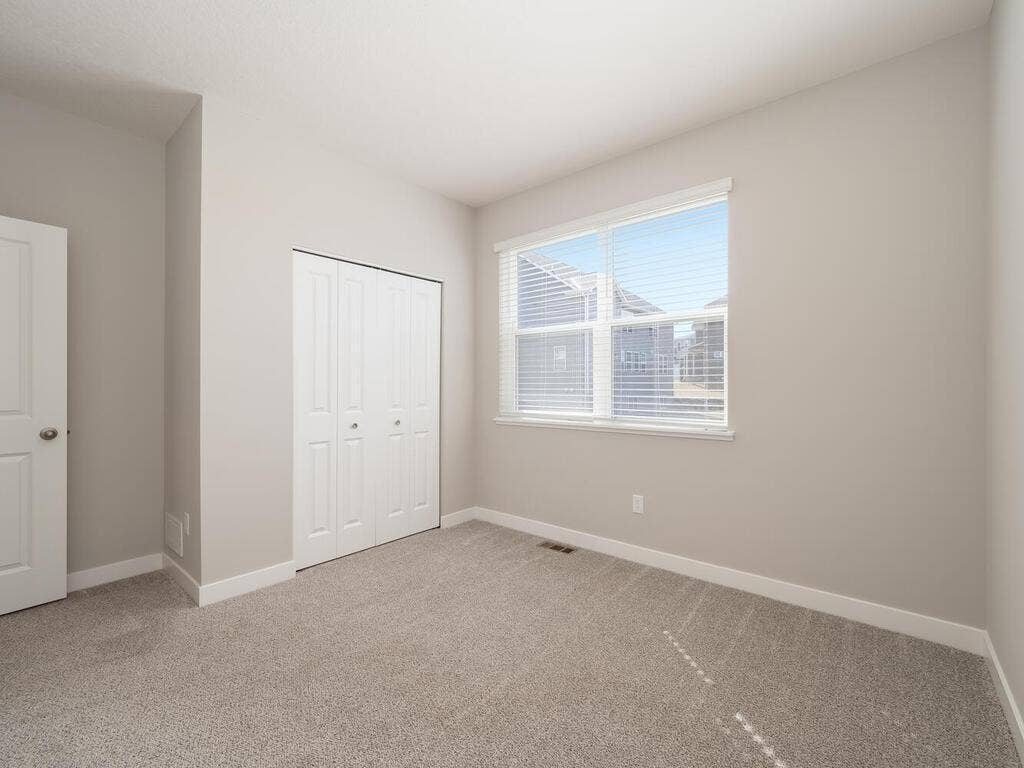 10691 Bent Pine Lane, Woodbury, MN 55129 10691 Bent Pne Ln Woodbury MN 55129 USA-018-016-Bedroom-MLS_Size.jpg
