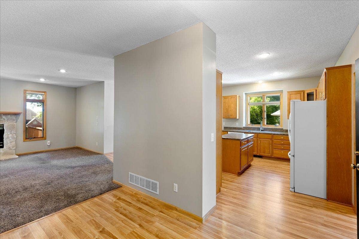 16891 88th Avenue N, Maple Grove, MN 55311 08-008.jpg