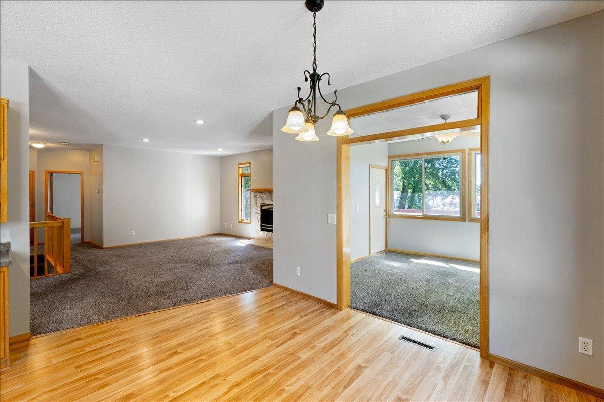 16891 88th Avenue N, Maple Grove, MN 55311 21-019.jpg
