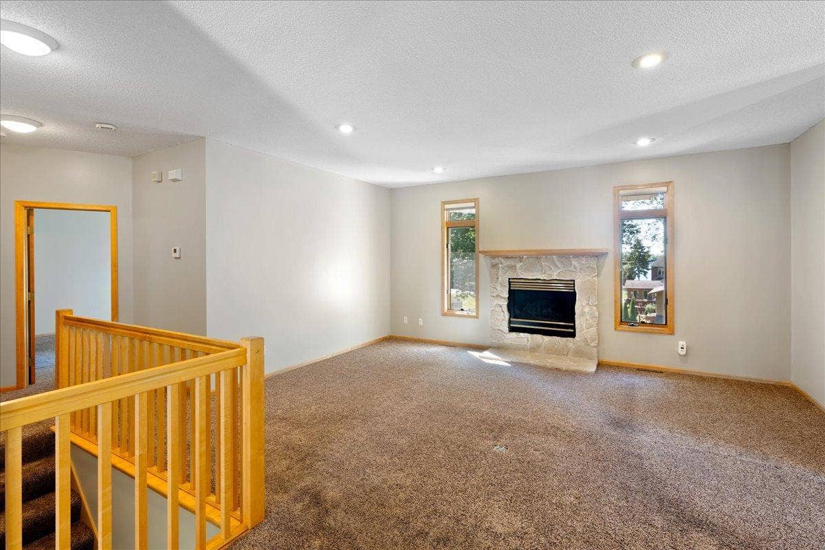 16891 88th Avenue N, Maple Grove, MN 55311 10-010.jpg