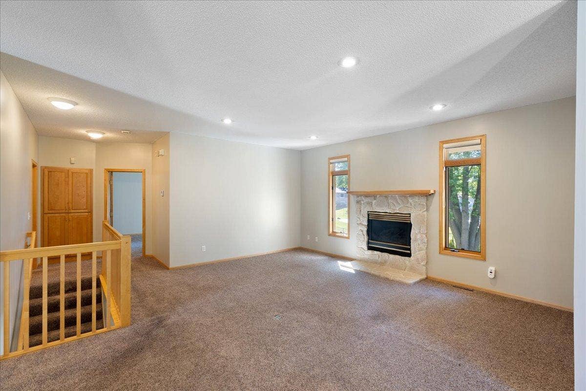16891 88th Avenue N, Maple Grove, MN 55311 11-011.jpg