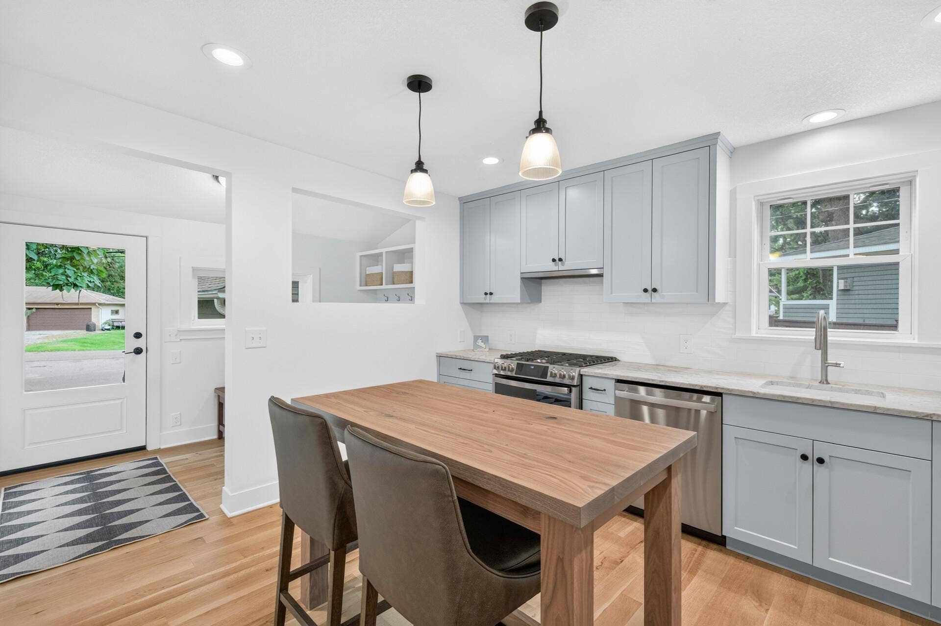 1835 Stillwater Street, White Bear Lake, MN 55110 1835 Stillwater Street, White Bear Lake, MN 55110