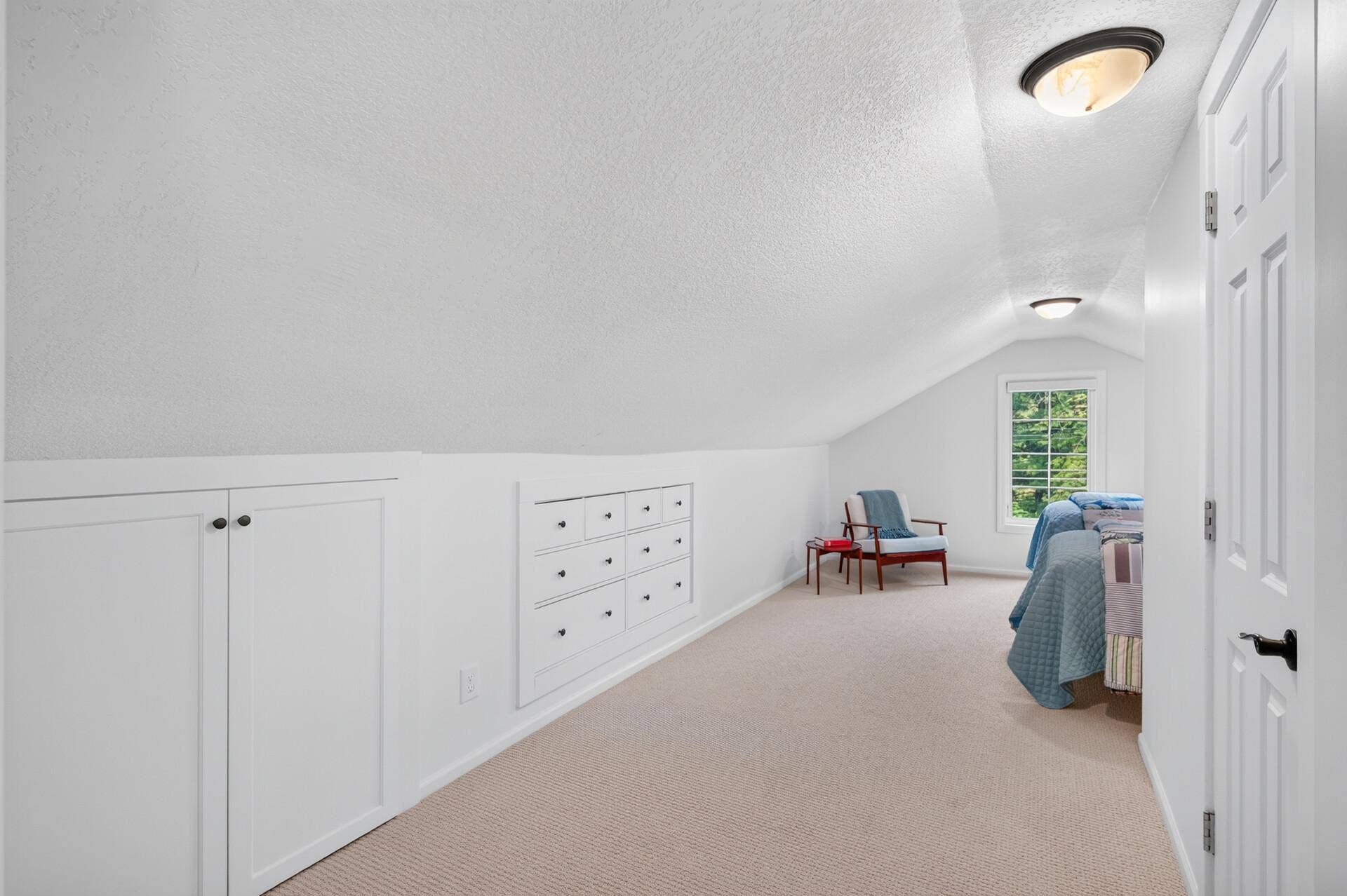 1835 Stillwater Street, White Bear Lake, MN 55110 Notice the built-in storage.