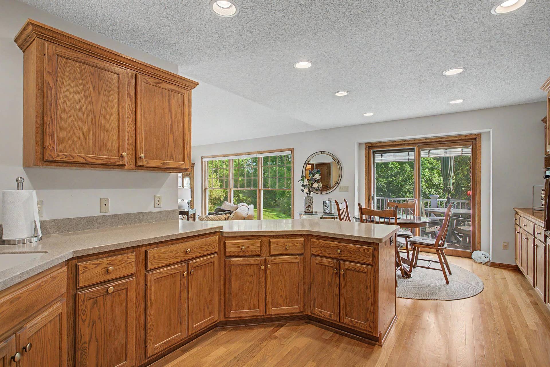 9753 Wedgewood Circle, Woodbury, MN 55125 9753 Wedgewood Circle, Woodbury, MN 55125