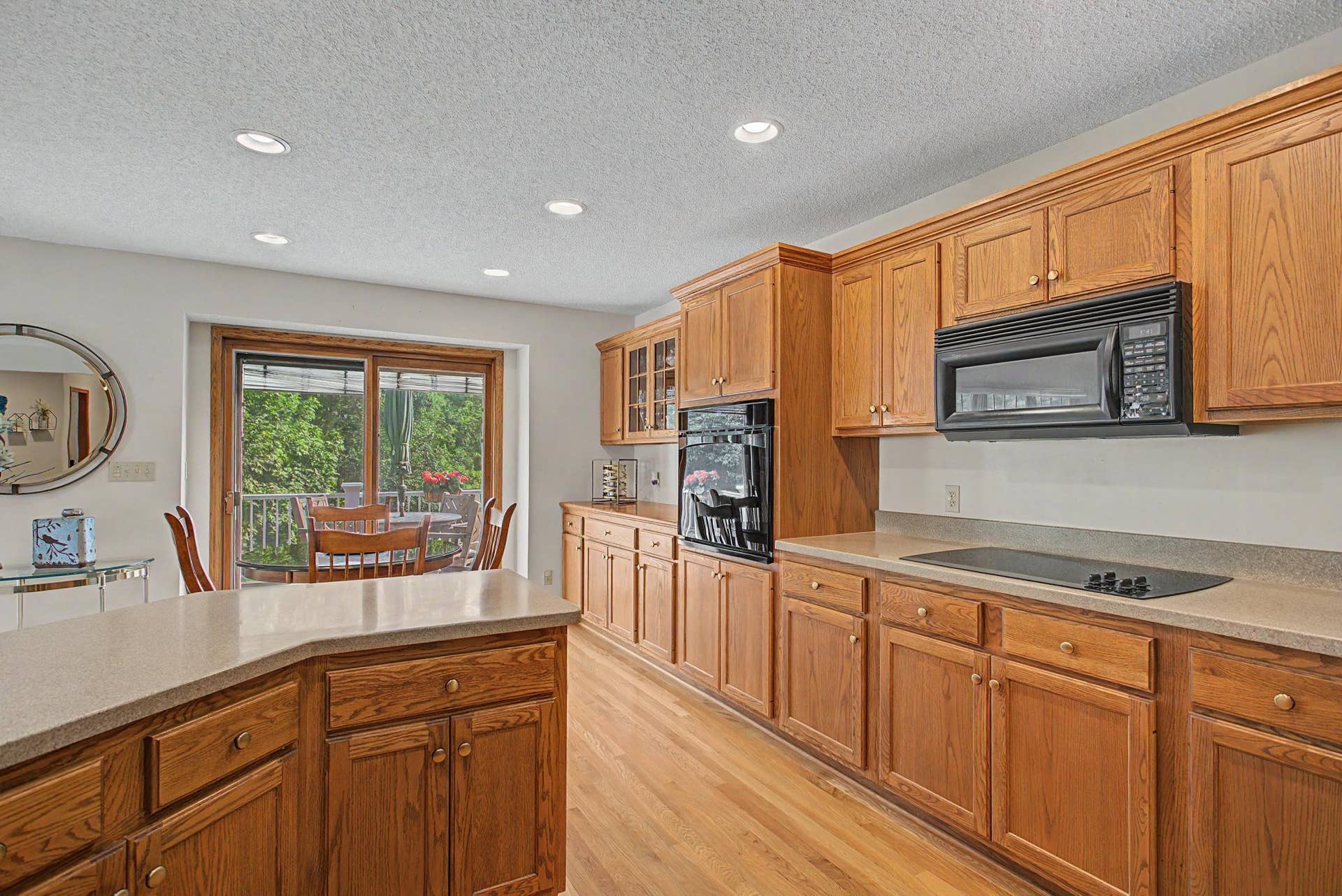 9753 Wedgewood Circle, Woodbury, MN 55125 9753 Wedgewood Circle, Woodbury, MN 55125