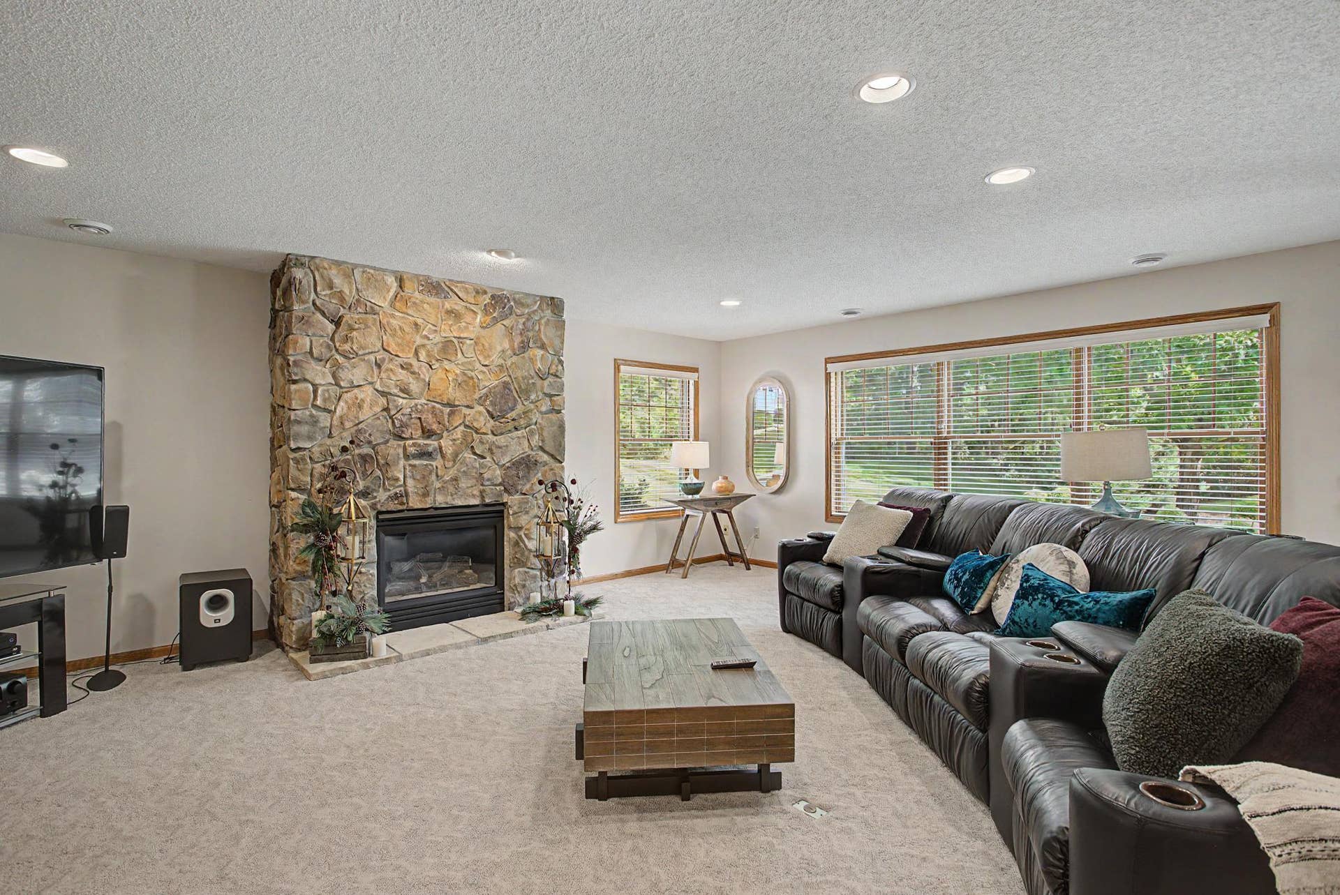 9753 Wedgewood Circle, Woodbury, MN 55125 9753 Wedgewood Circle, Woodbury, MN 55125