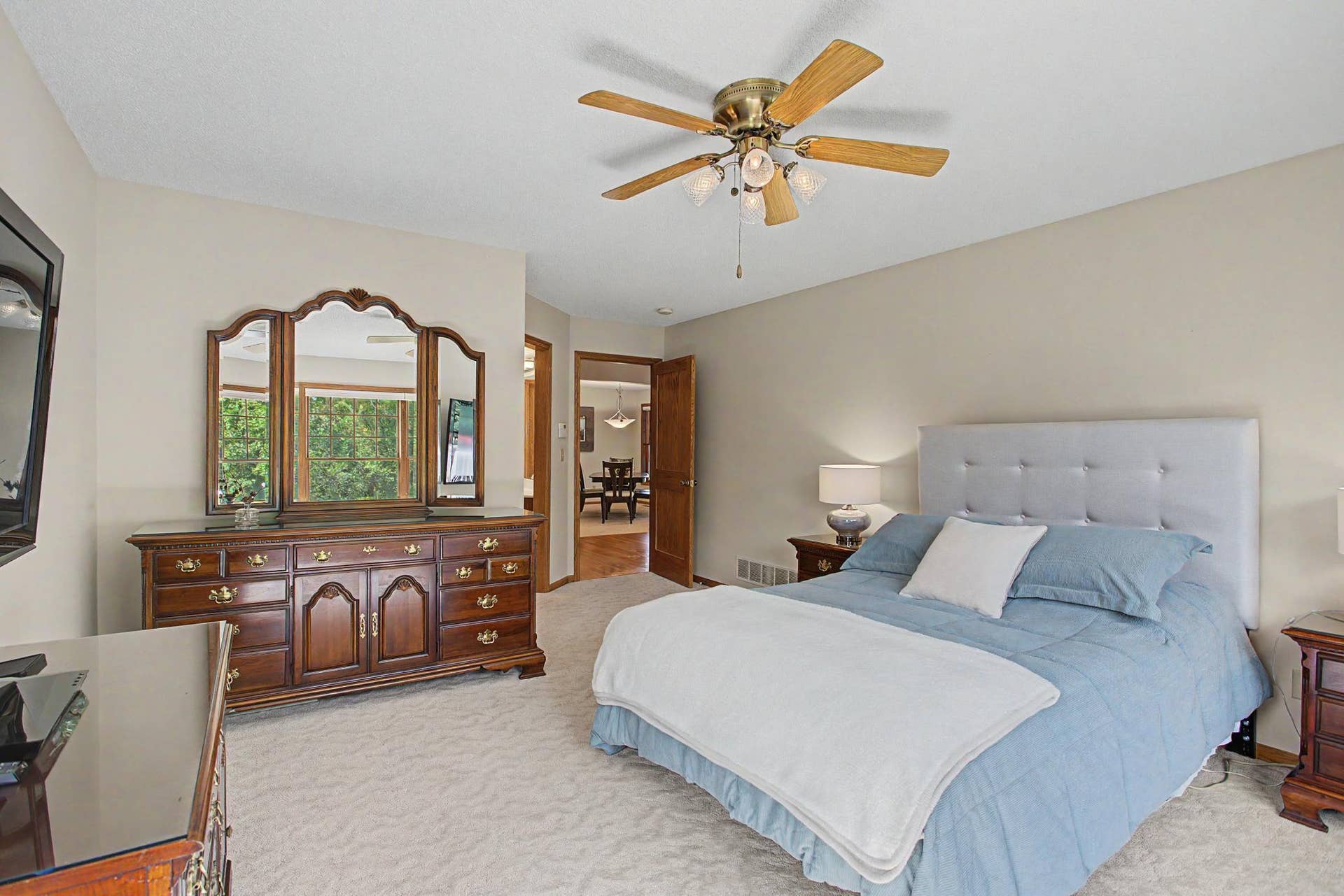 9753 Wedgewood Circle, Woodbury, MN 55125 9753 Wedgewood Circle, Woodbury, MN 55125