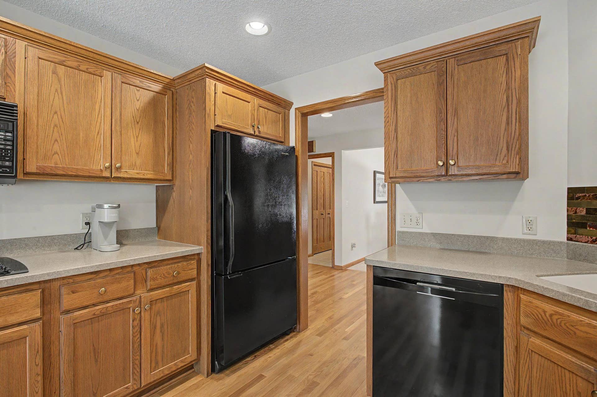 9753 Wedgewood Circle, Woodbury, MN 55125 9753 Wedgewood Circle, Woodbury, MN 55125