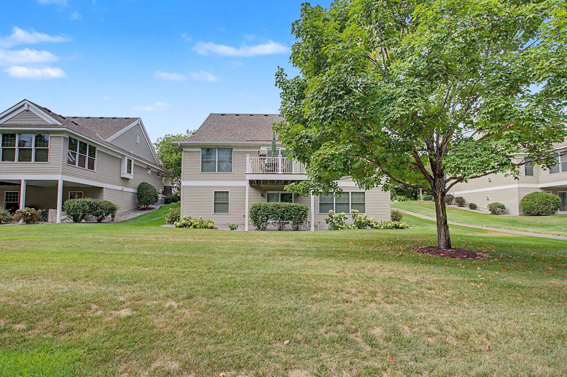 9753 Wedgewood Circle, Woodbury, MN 55125 9753 Wedgewood Circle, Woodbury, MN 55125