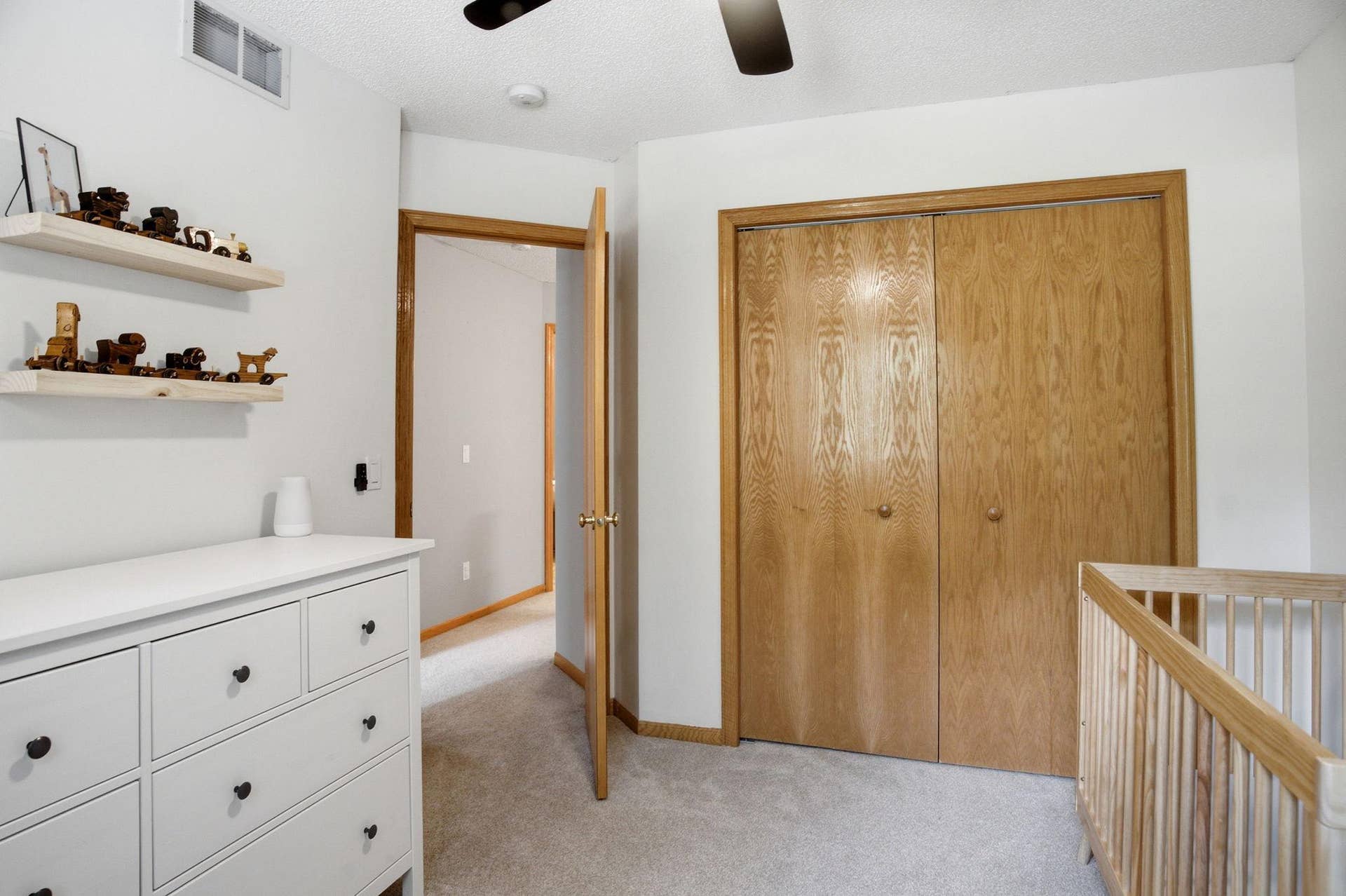 8854 Spring Lane, Woodbury, MN 55125 8854 Spring Lane, Woodbury, MN 55125