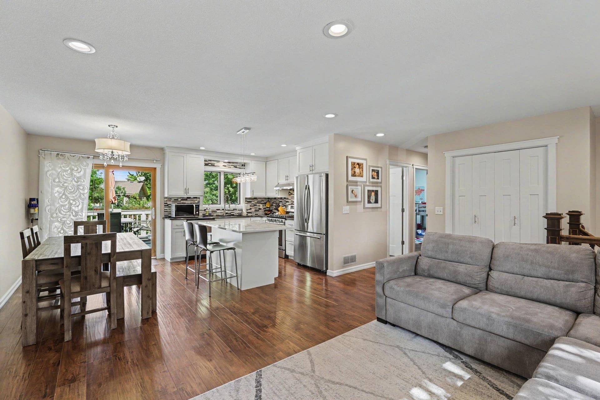 4120 W 137th Street, Savage, MN 55378 002_file_4007.jpg