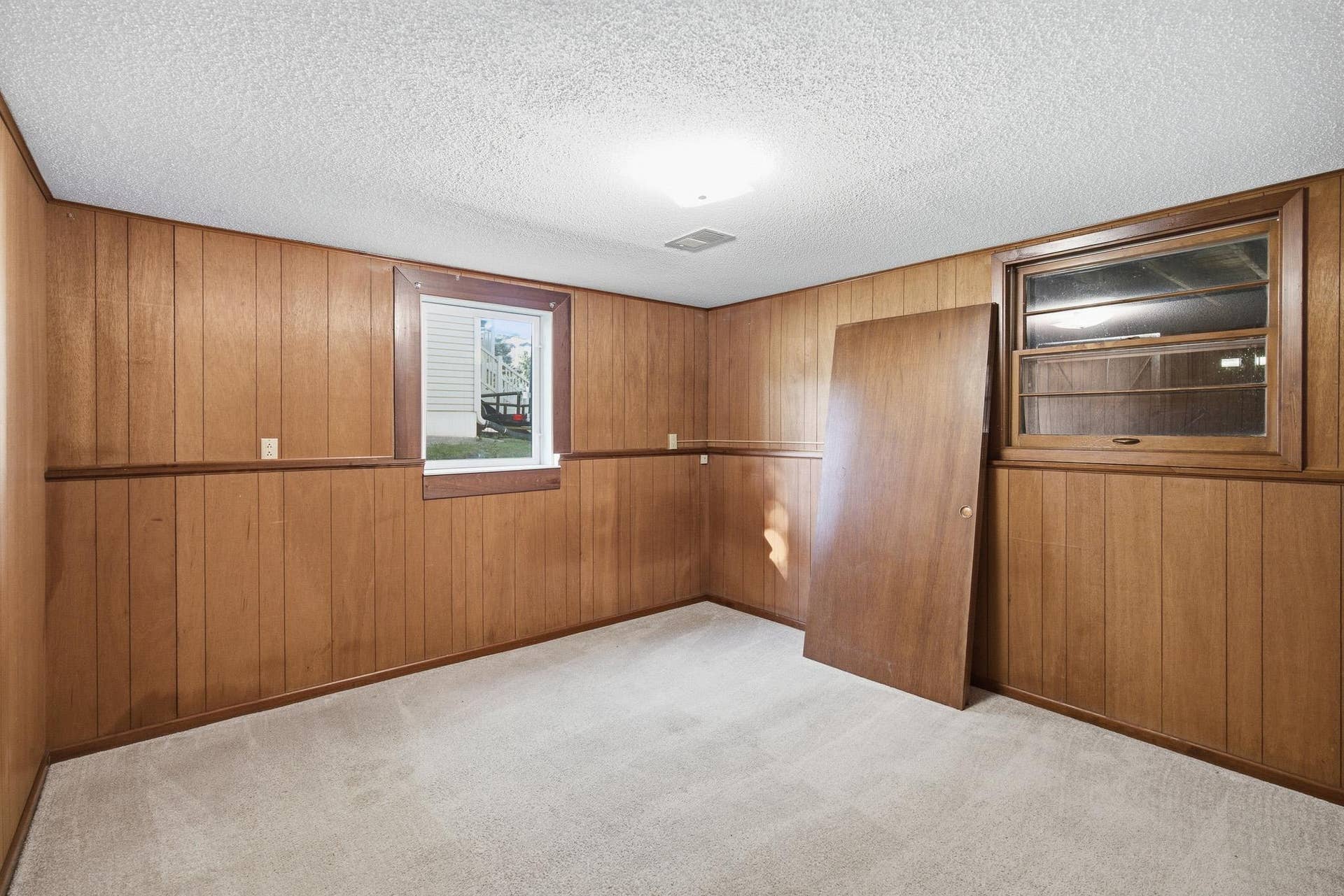 611 James Ave, Mankato, MN 56001 611 James Ave, Mankato, MN 56001
