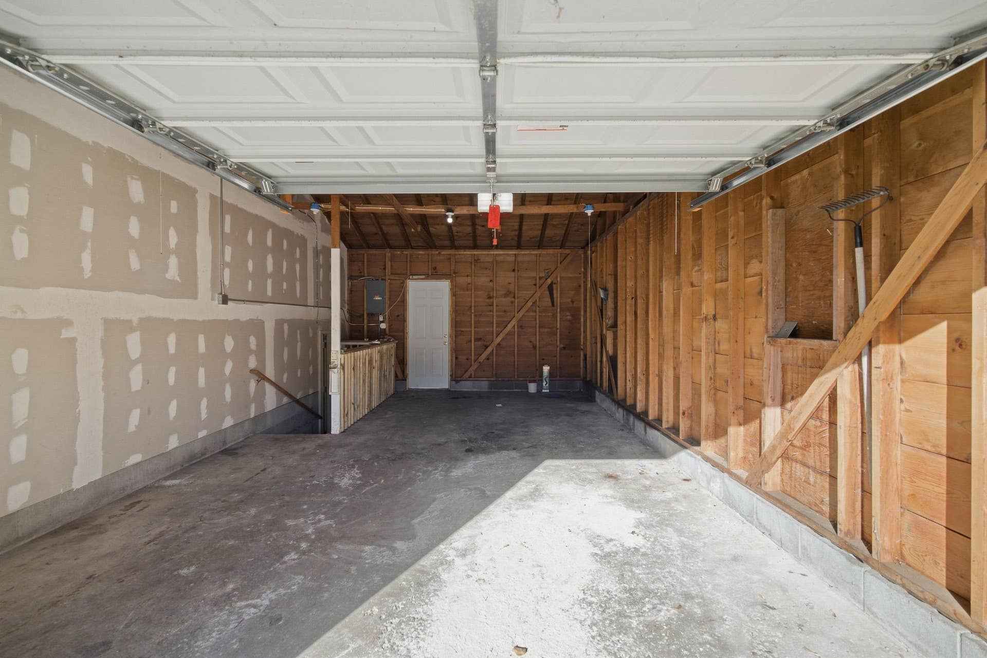 611 James Ave, Mankato, MN 56001 611 James Ave, Mankato, MN 56001
