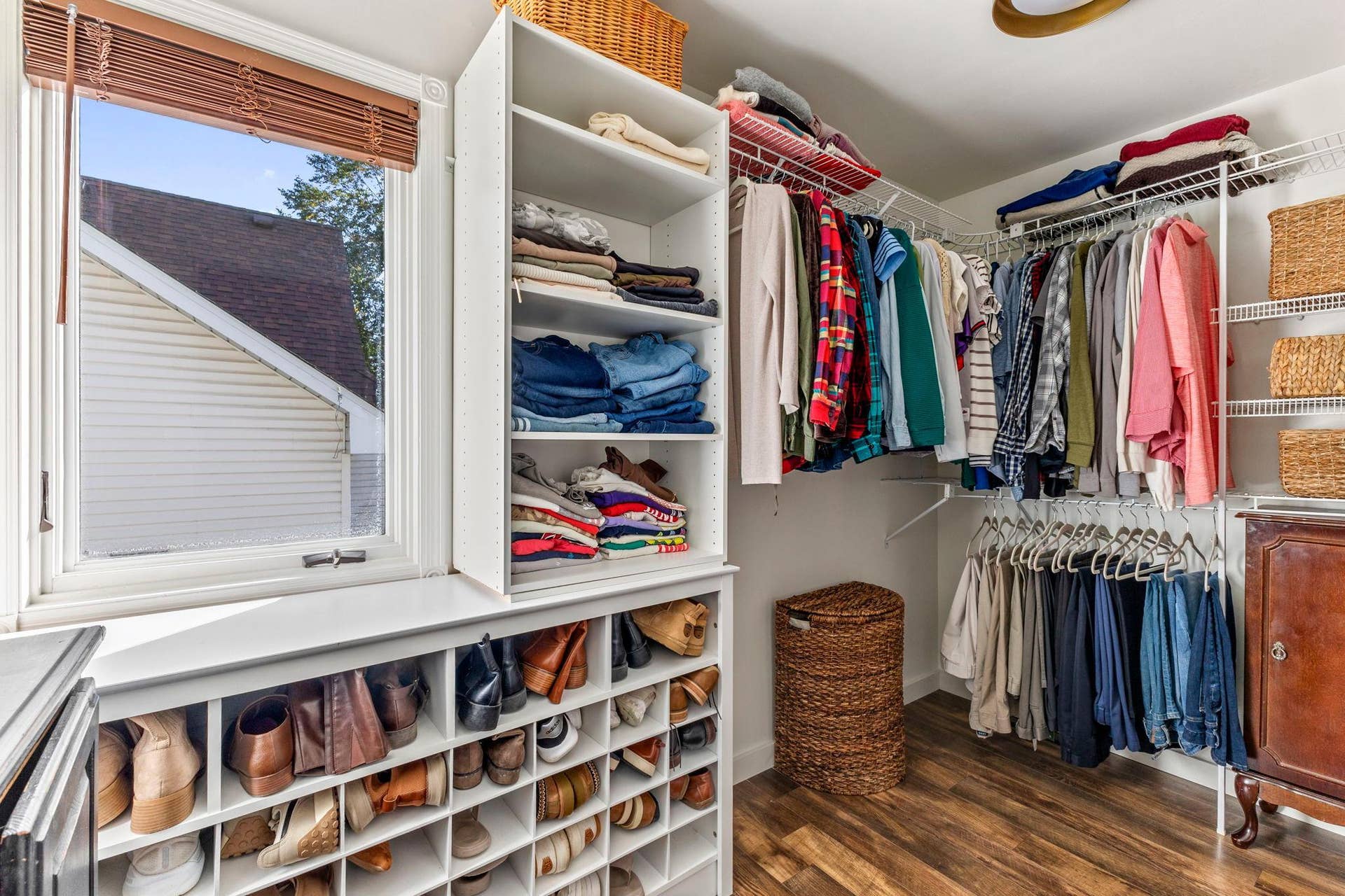 19497 Boston Street NW, Elk River, MN 55330 The walk-in closet in the primary suite has built in cabinetry for staying organized.
