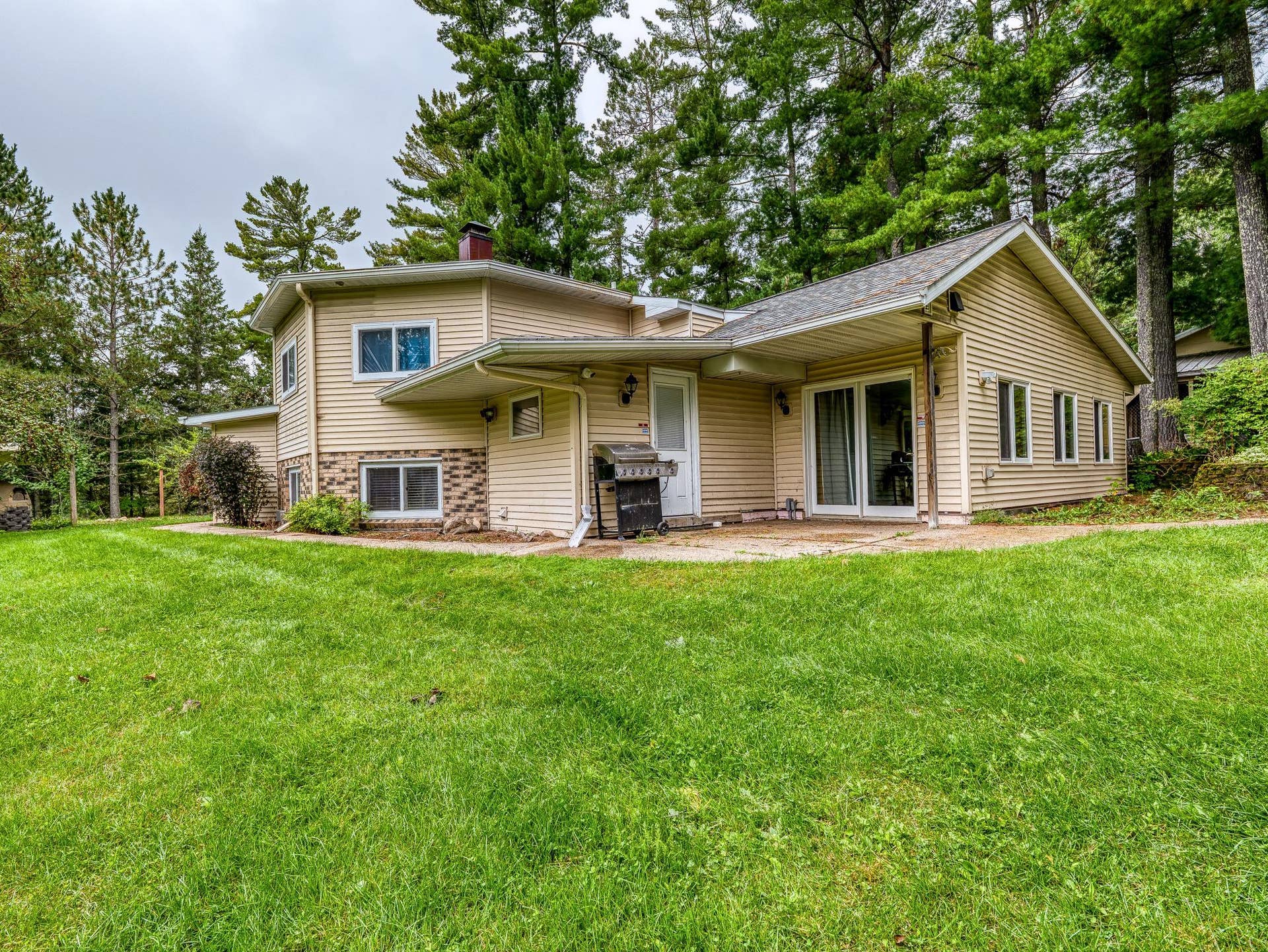 11081 Hillcrest Drive NE, Bemidji, MN 56601 P1001820.jpg