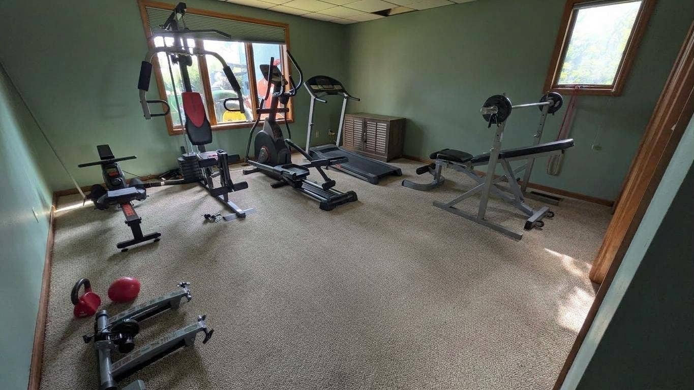 361 Oak Knoll Drive, Marine On Saint Croix, MN 55047 361 Oak Knoll gym.jpg
