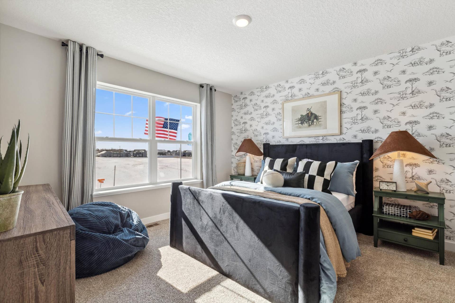 4901 Blake Way, Woodbury, MN 55129 Bedroom #4 with walk in closet.