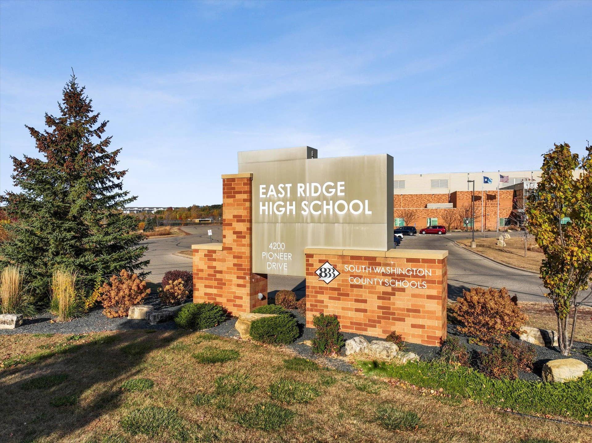 4901 Blake Way, Woodbury, MN 55129 East Ridge High School is rated 9 out of 10 by Great Schools.