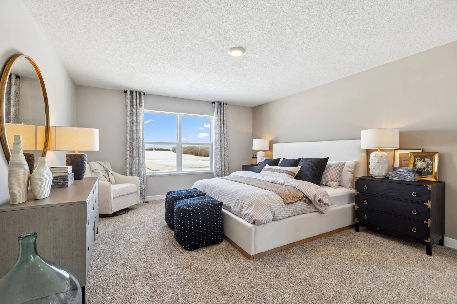 4901 Blake Way, Woodbury, MN 55129 Primary suite.