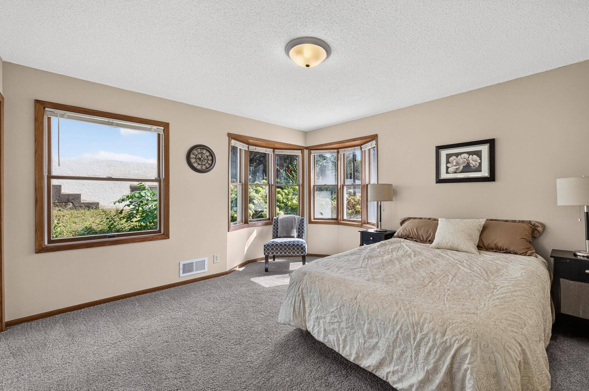 651 46 1/2 Avenue NE, Columbia Heights, MN 55421 12_651_46__Ave12_mls.jpg
