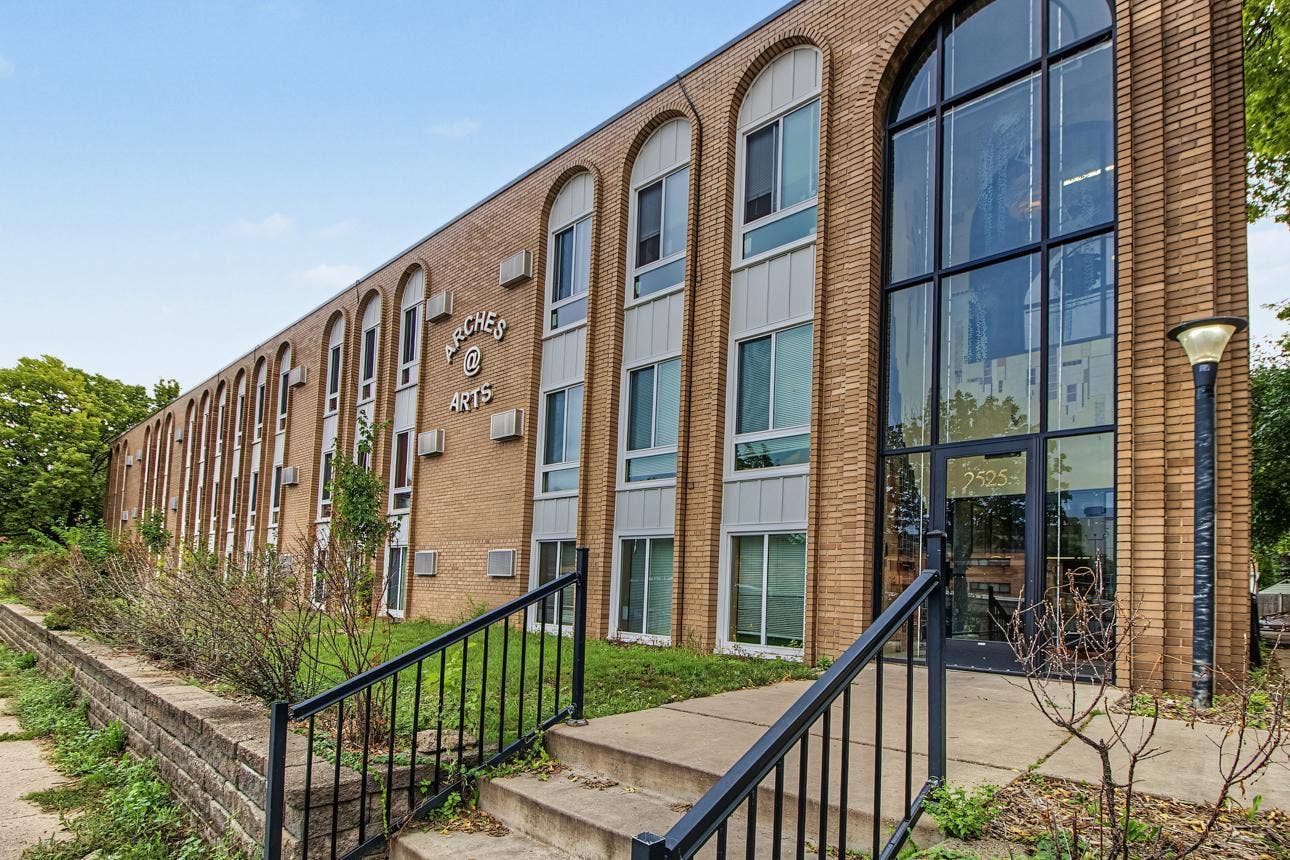 2525 3rd Avenue S, #206, 84, Minneapolis, MN 55404 Welcome to 2525 3rd Ave S Unit 206!