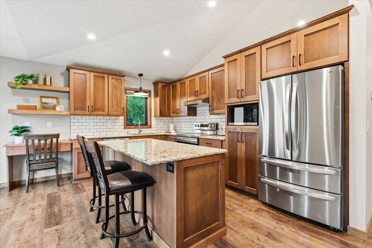 8821 Rainier Court, Woodbury, MN 55125 02-DSC07914.jpg