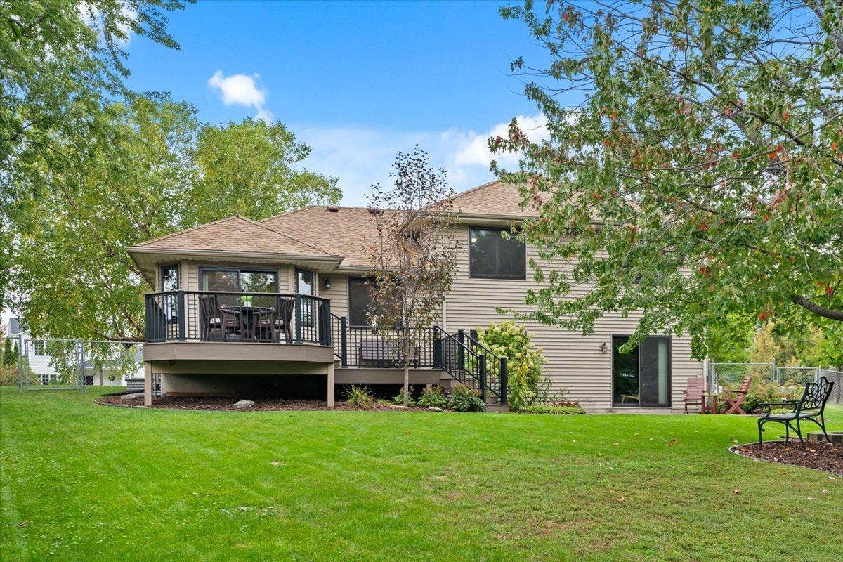 8821 Rainier Court, Woodbury, MN 55125 41-DSC08127.jpg