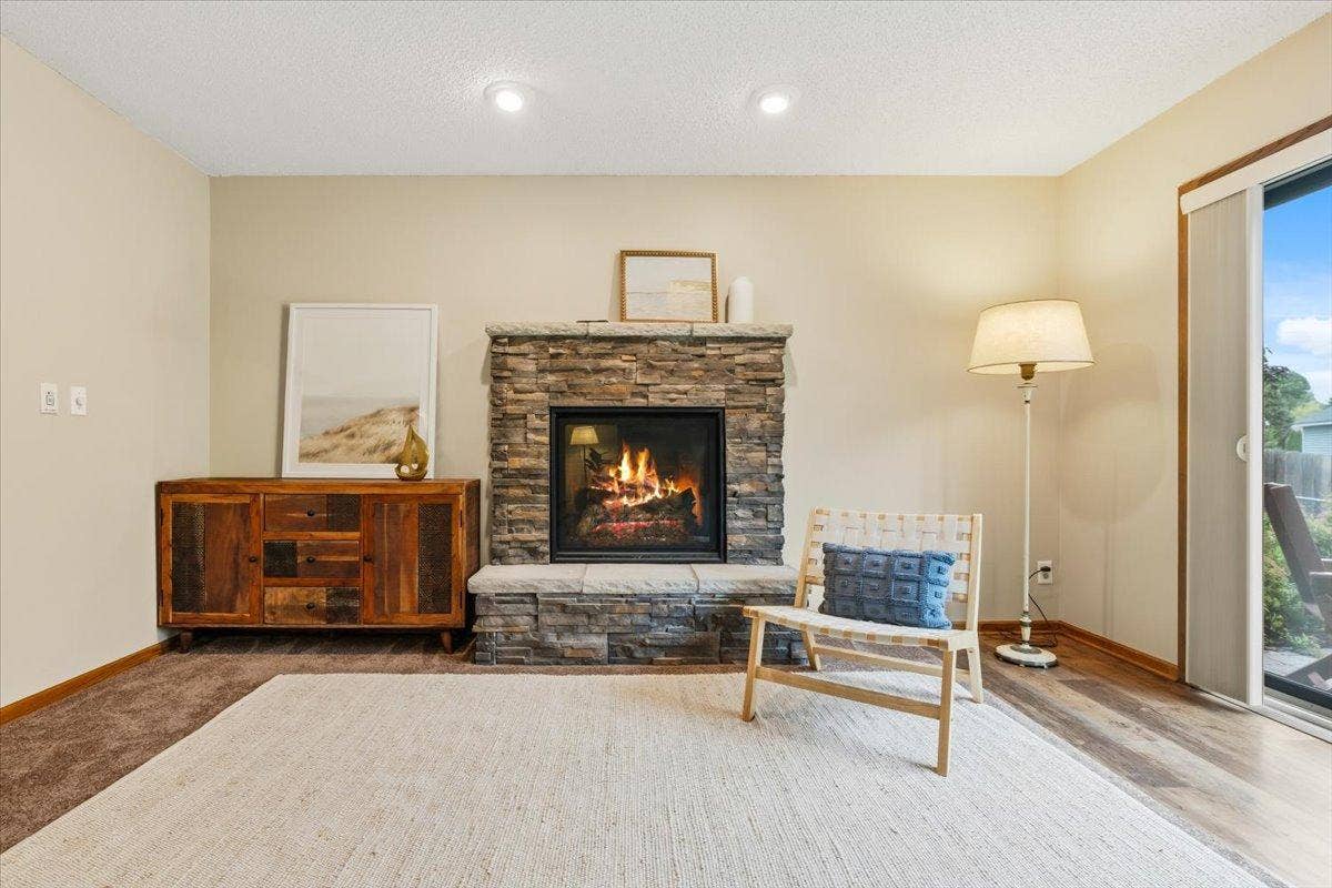 8821 Rainier Court, Woodbury, MN 55125 28-DSC08081-2.jpg