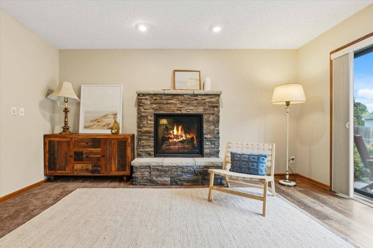 8821 Rainier Court, Woodbury, MN 55125 29-DSC08081.jpg